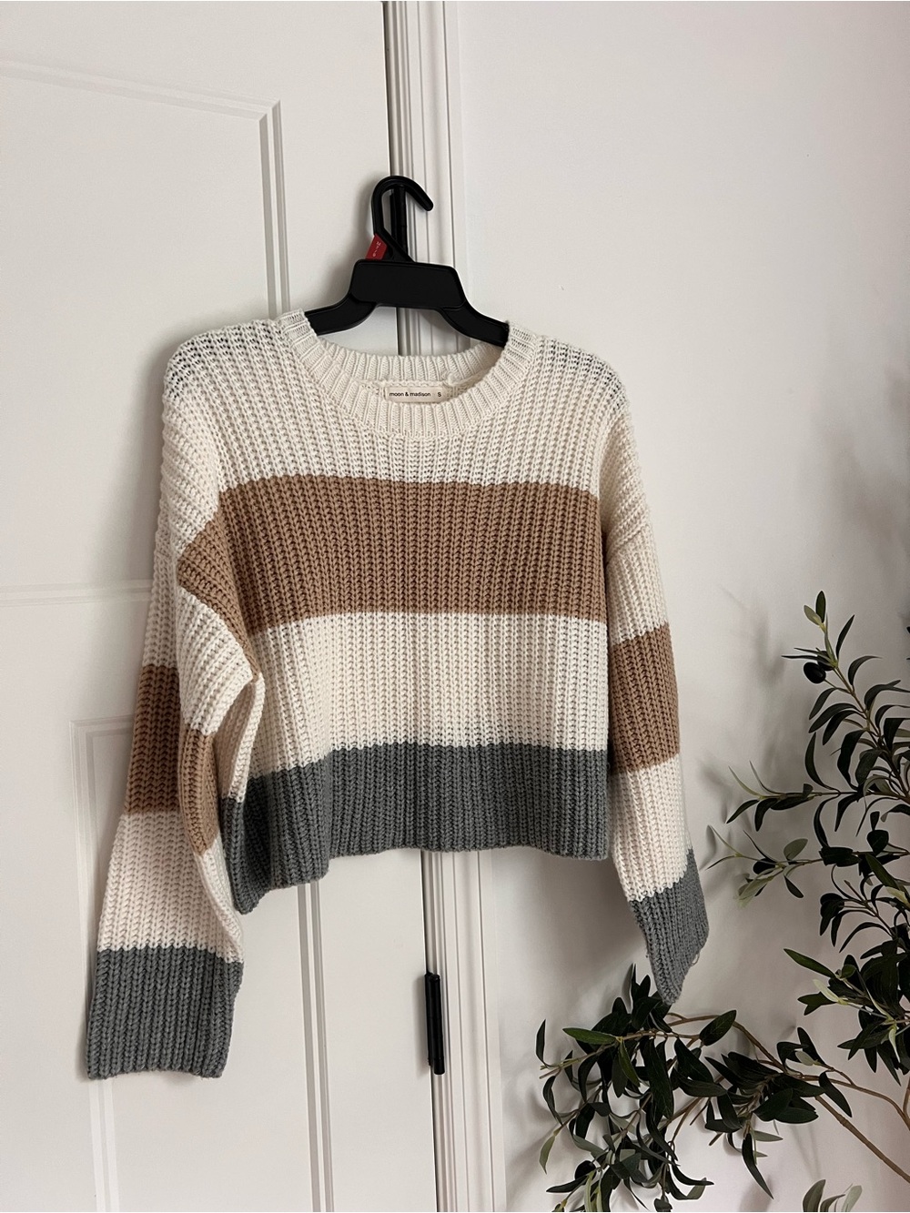 moon & madison Cream, Tan & Gray Striped Crewneck Sweater